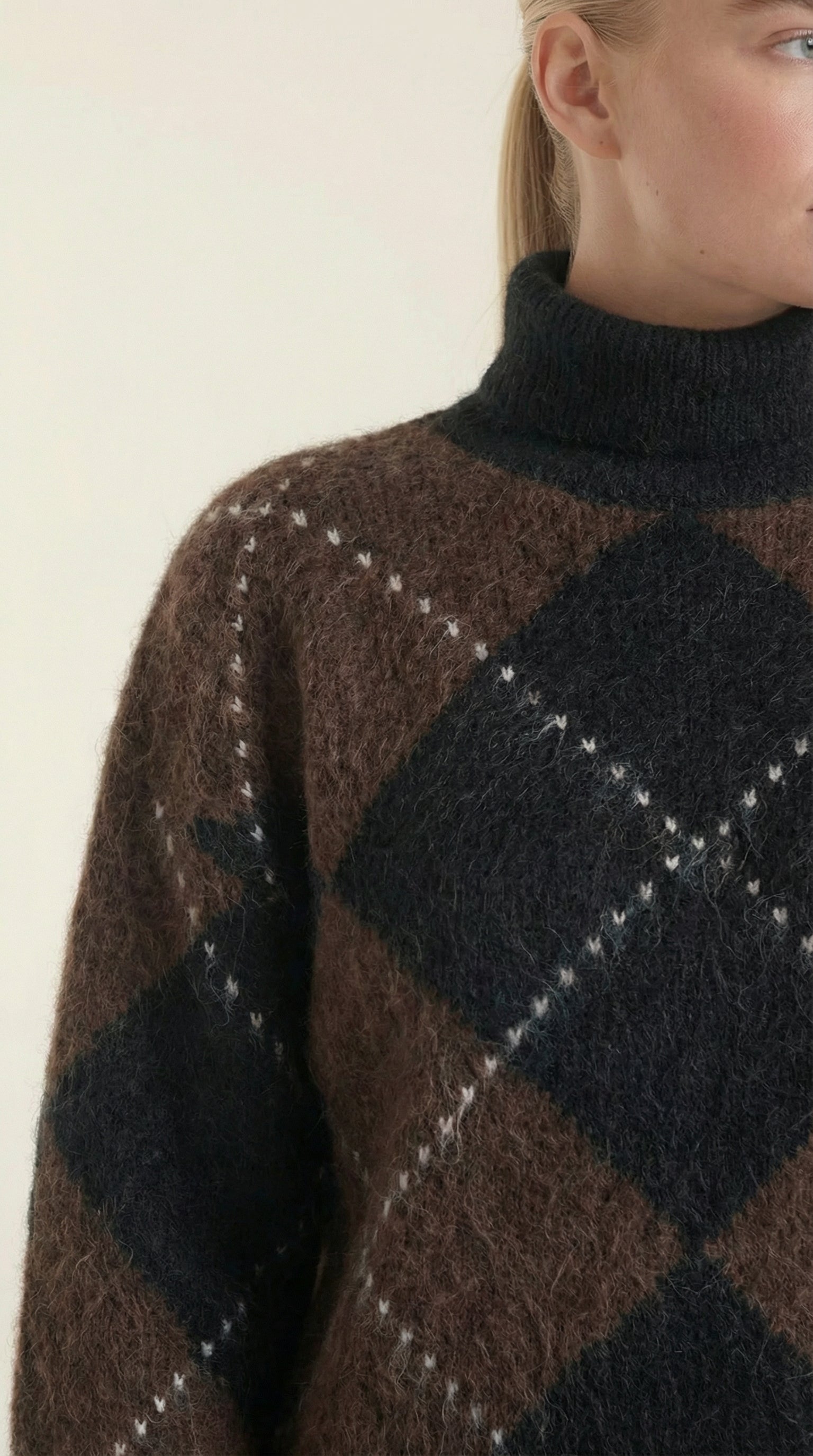 Rollkragenpullover Damen Weiter Schnitt mit lockerer Passform